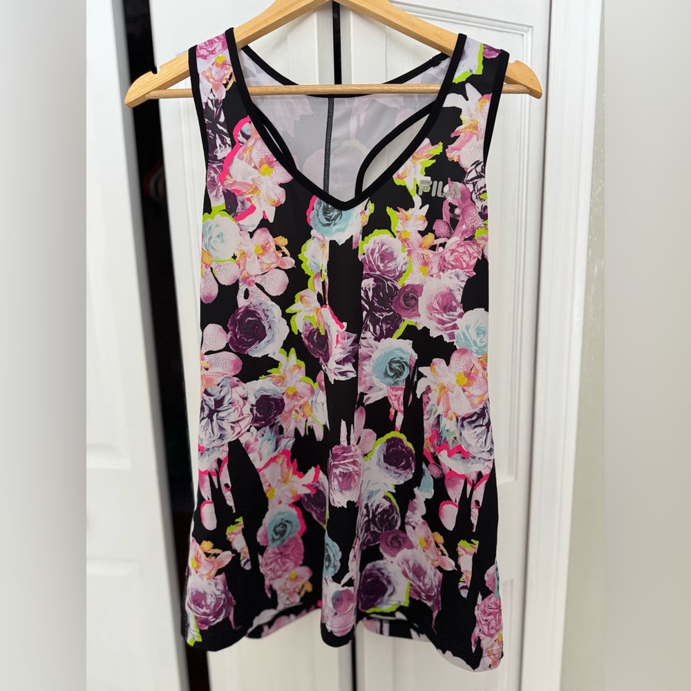 Fila, Gorgeous Women’s V-Neck Racerback Active Tank